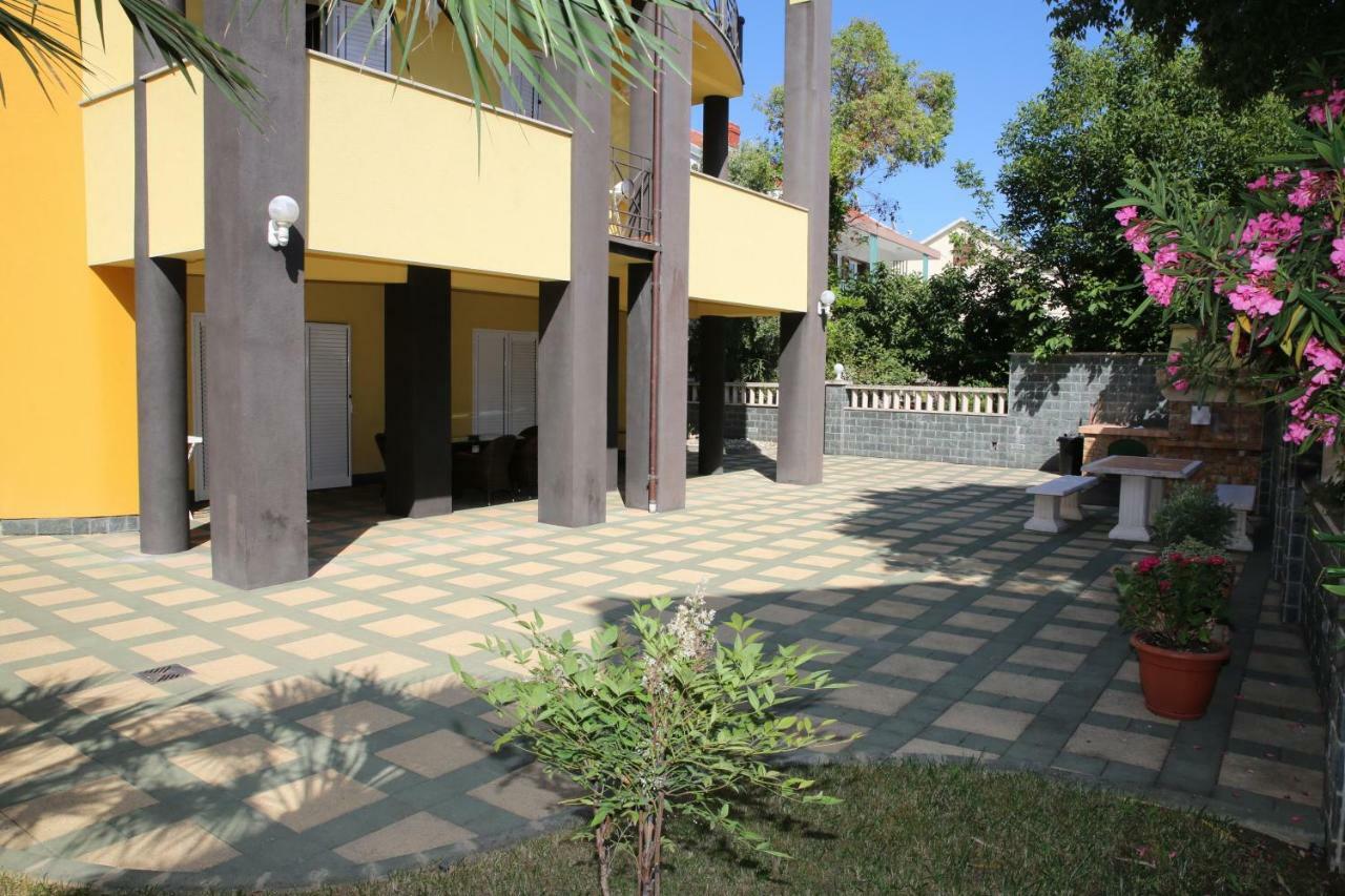 Vila Nara Hotel Vodice Kültér fotó