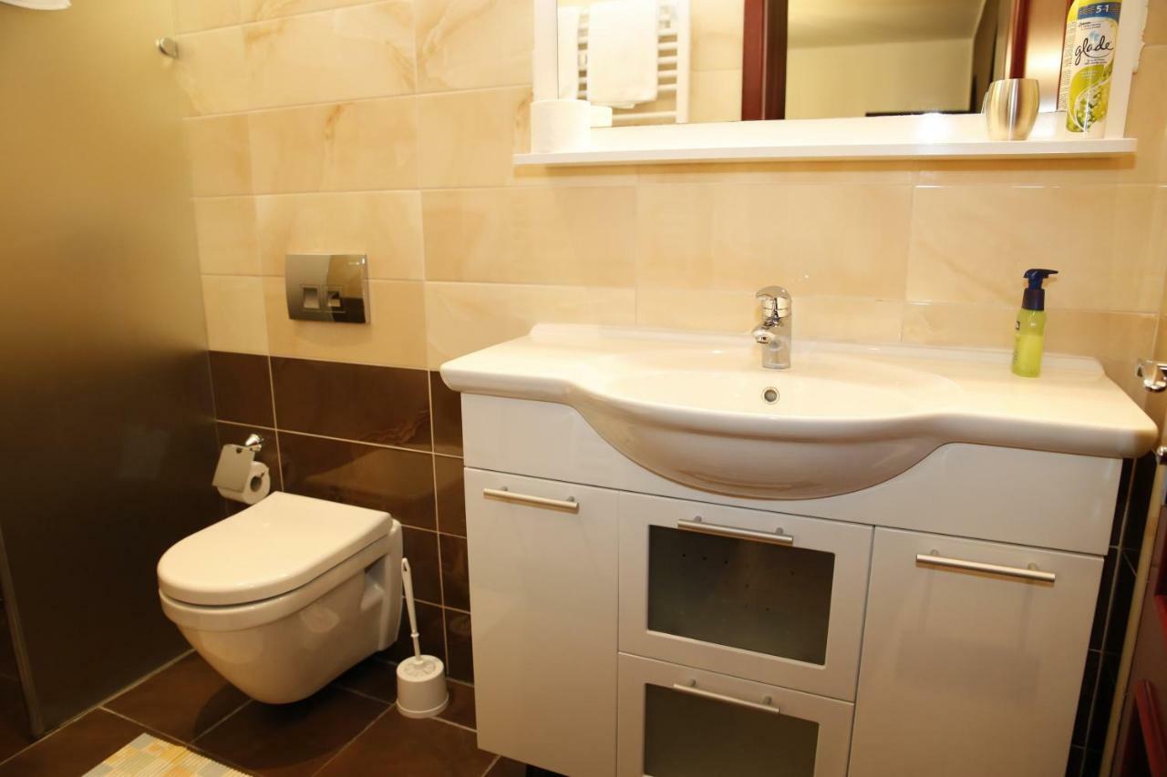 Vila Nara Hotel Vodice Kültér fotó