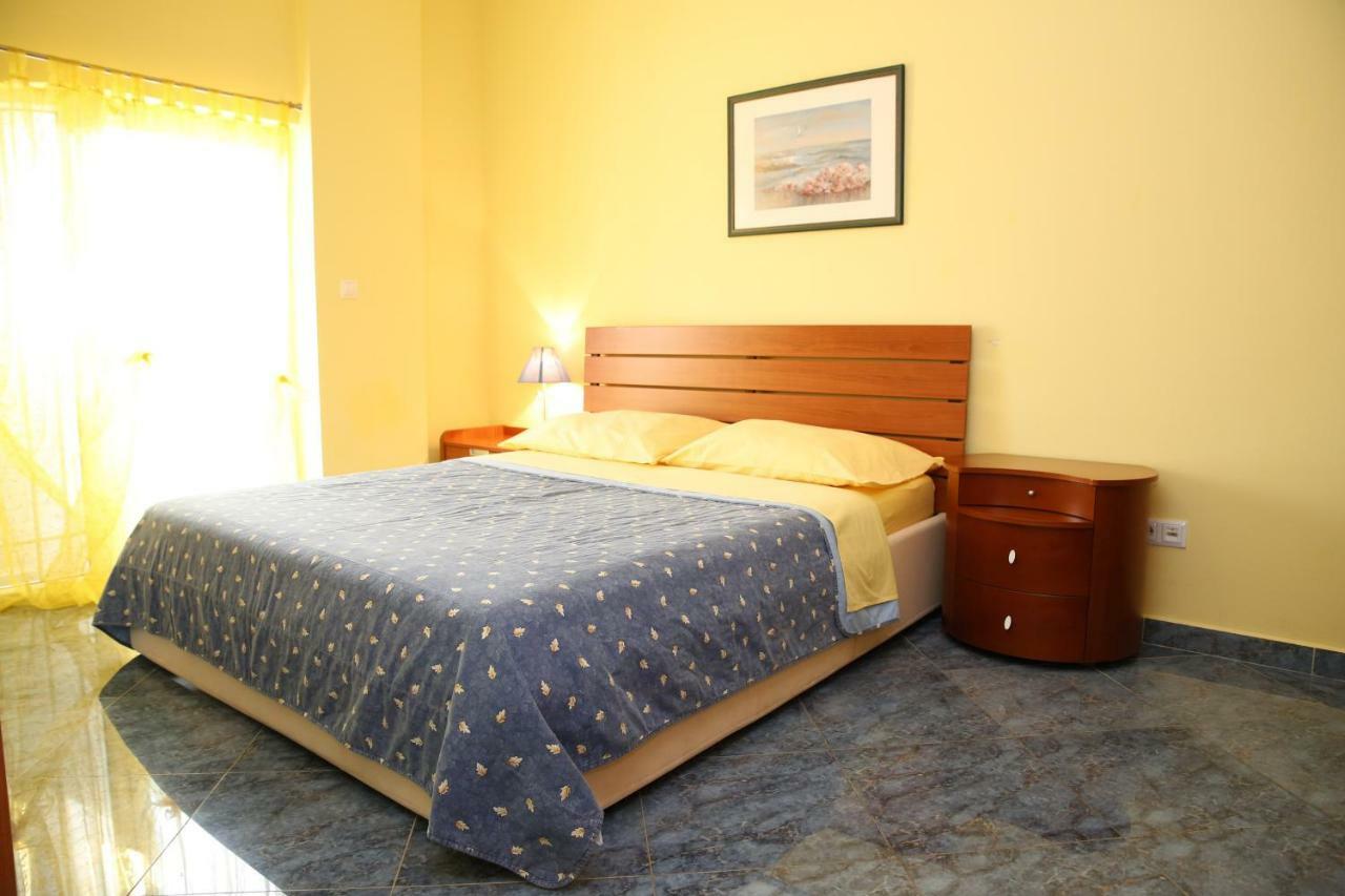 Vila Nara Hotel Vodice Kültér fotó